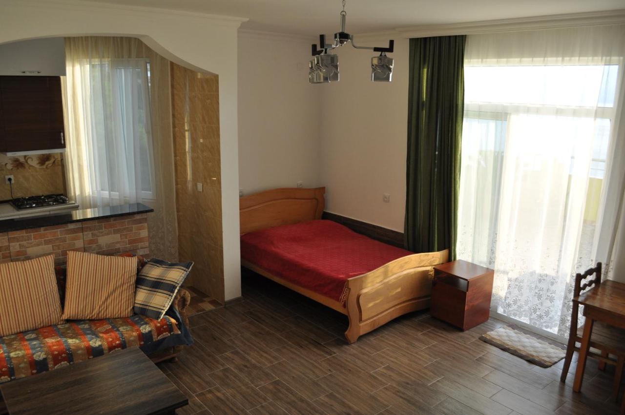 Akhmed Guest House Kvariati Luaran gambar