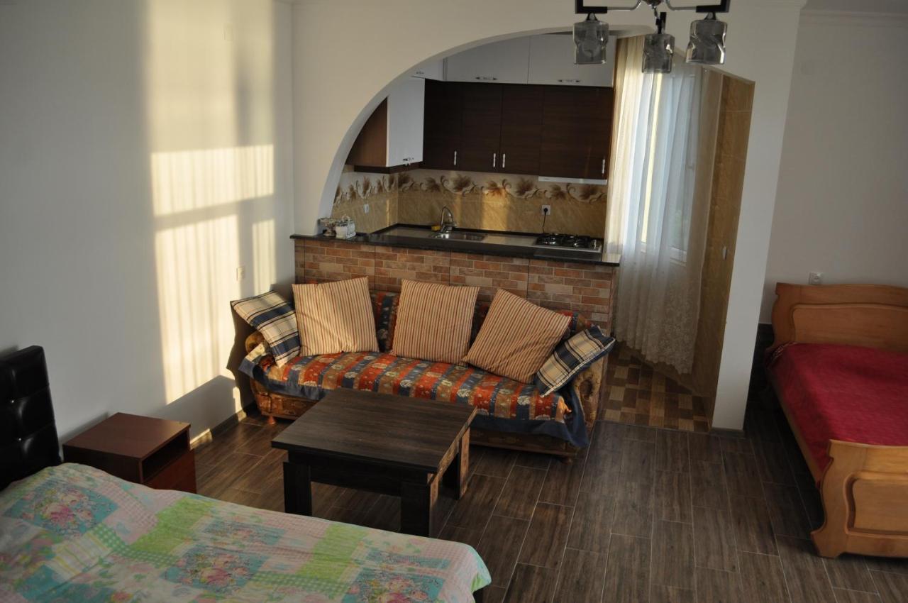 Akhmed Guest House Kvariati Luaran gambar
